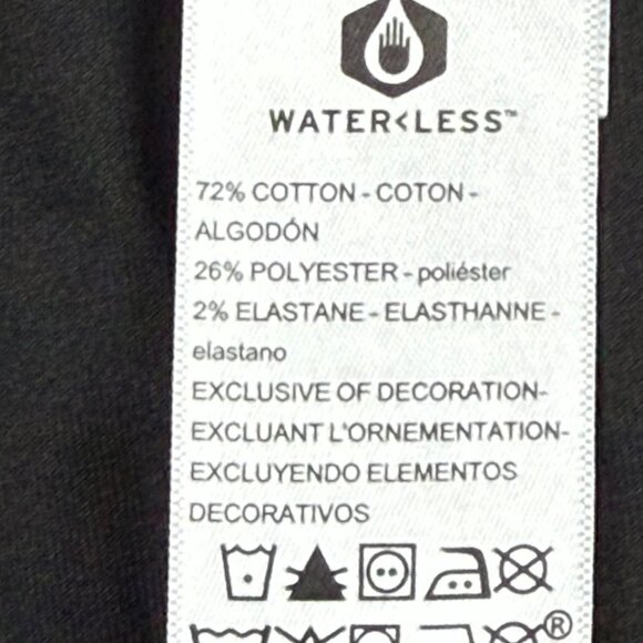 Signature By Levi Strauss Gold Women's Totally Shaping Skinny Black Jeans 26L NW - Picture 8 of 12